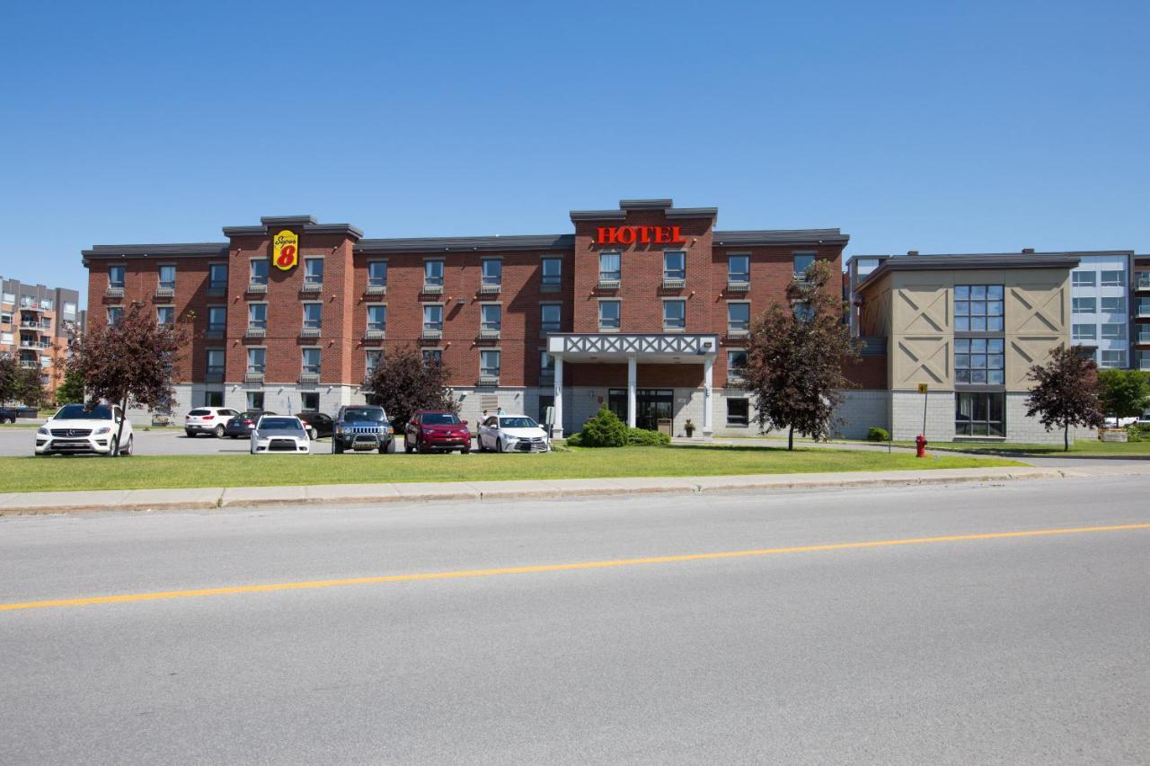 Super 8 by Wyndham Lachenaie/Terrebonne Exterior foto